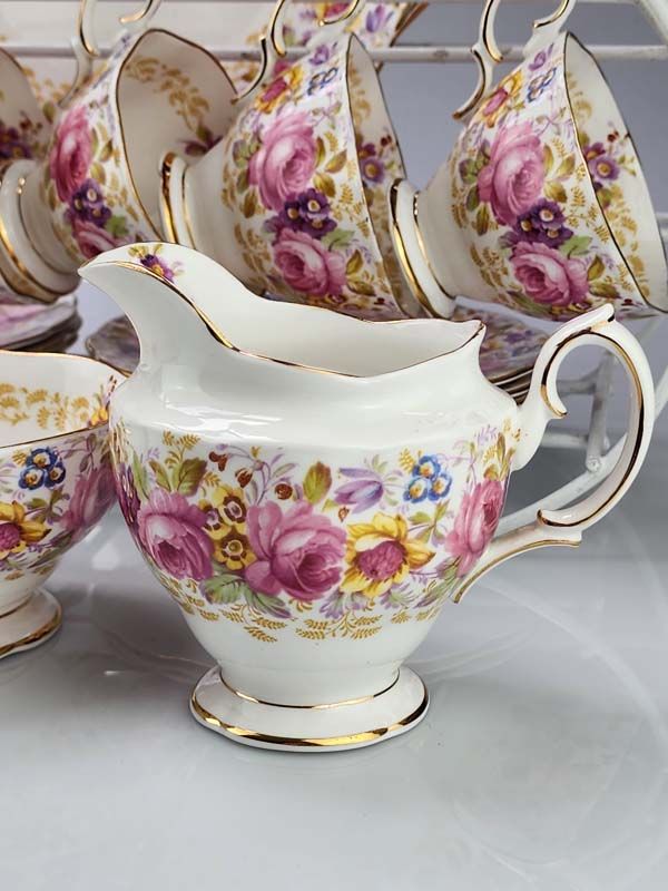 China & Ceramics: Royal Albert - Serena tea set