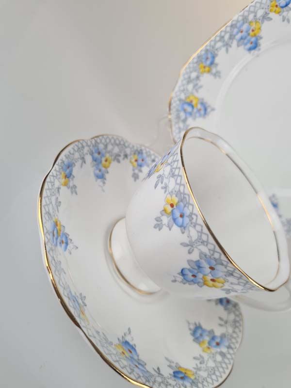 China & Ceramics: Royal Albert - Trellis Trio