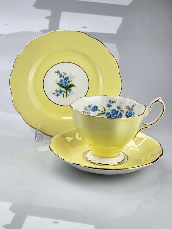 Royal Albert, Forget-me-nots yellow trio