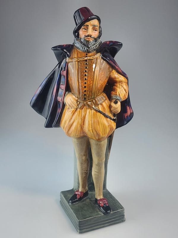 Figurines: Sir Walter Raleigh - Royal Doulton