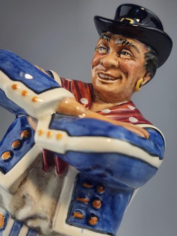 China & Ceramics: The Hornpipe - Royal Doulton