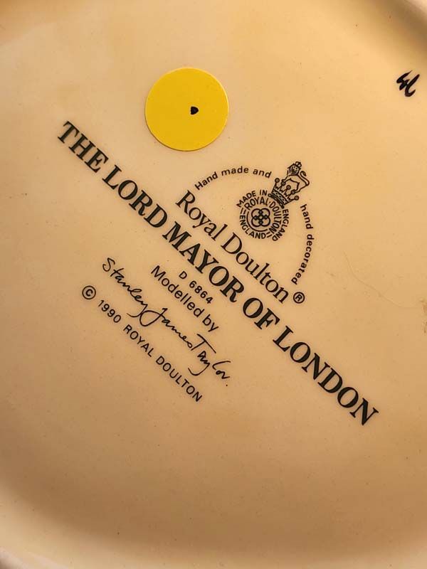 Character Jugs: The Lord Mayor of London D6864 - Royal Doulton Character Jug