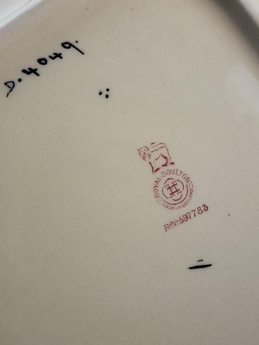 Royal Doulton: Large Pansy Square Bowl D4049