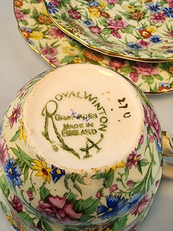 - Other: Royal Winton - Kew trio