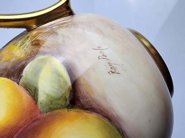 Royal Worcester: Royal Worcester Coffee Pot - Fruit