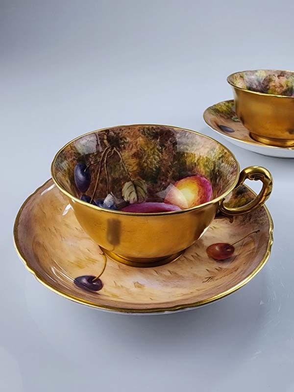 Royal Worcester: Royal Worcester Pair Duos - Fruit