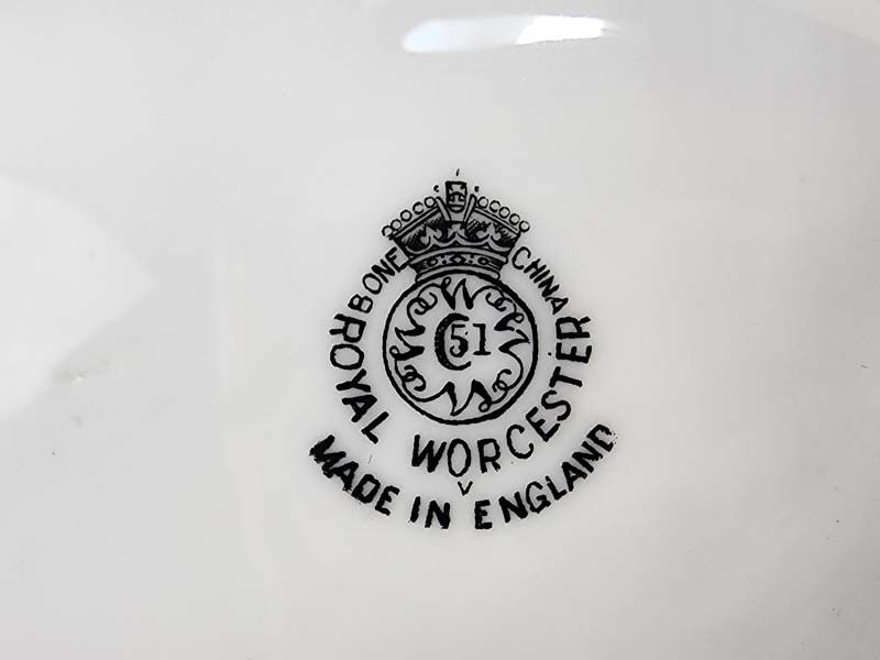 China & Ceramics: Royal Worcester Dish - Fruit
