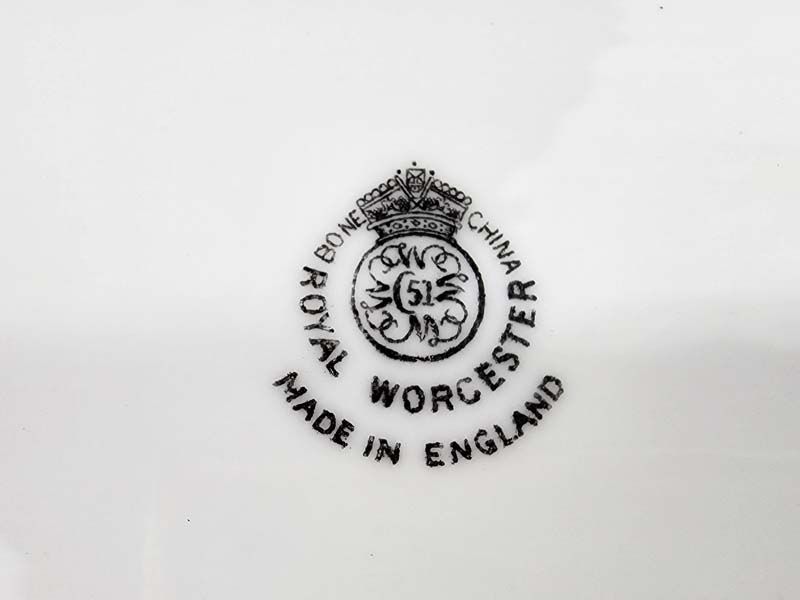 China & Ceramics: Royal Worcester Serving Dish - Fruit