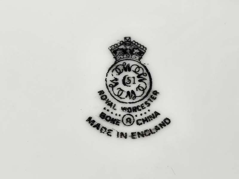 Royal Worcester: Royal Worcester Dish - Fruit