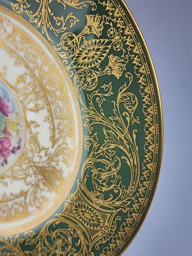 Royal Worcester: Royal Worcester Plate - Green Flower