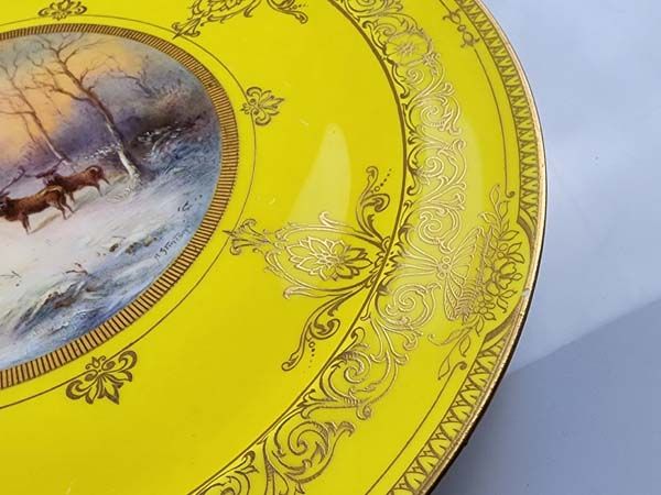 Royal Worcester: Royal Worcester Stinton Yellow Deer Plate