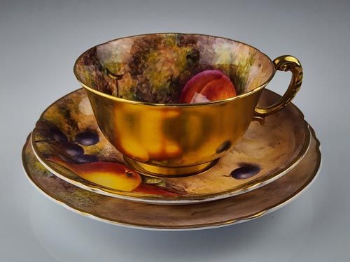 Royal Worcester: Royal Worcester Trio - Fruit