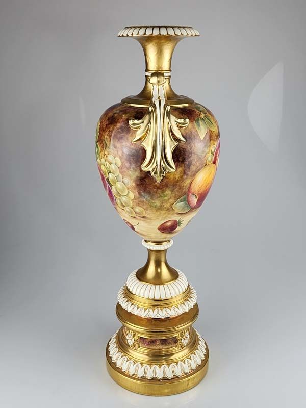 Royal Worcester: Royal Worcester Huge 54cm tall Fruit Vase