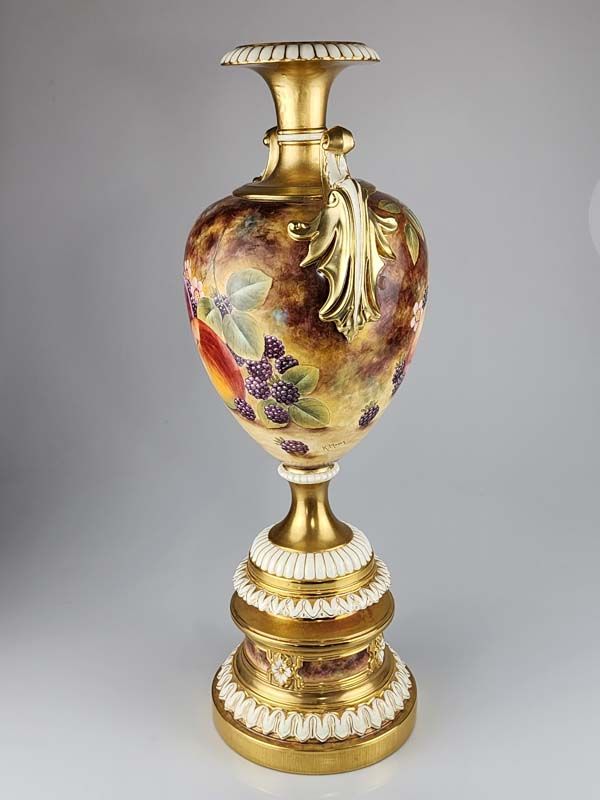 Royal Worcester: Royal Worcester Huge 54cm tall Fruit Vase