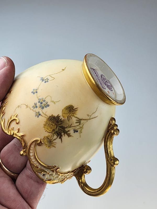 Royal Worcester: Royal Worcester Cup & Saucer