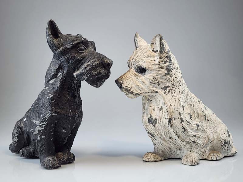 Antiques: Black & White Whisky Dogs Advertising