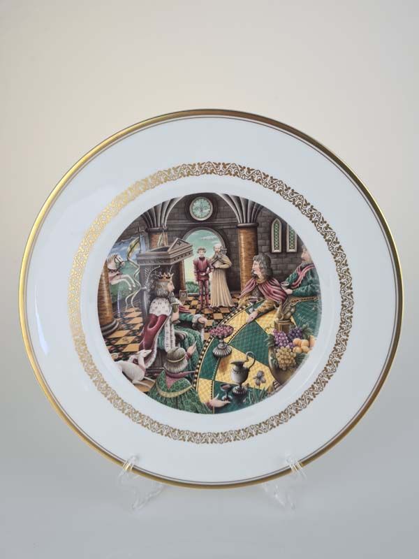 Royal Worcester: Royal Worcester - The King Arthur Plates Collection