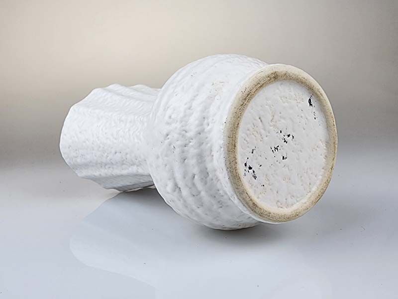 - Other: Diana Pottery Vase