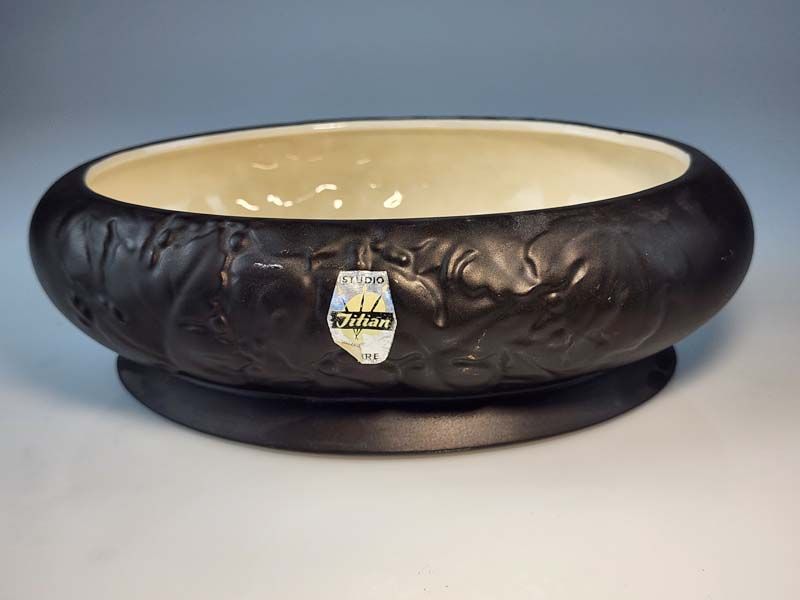 Large Black Titianware Bowl B113