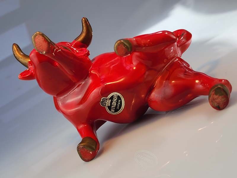 China & Ceramics: Windsor China Bull
