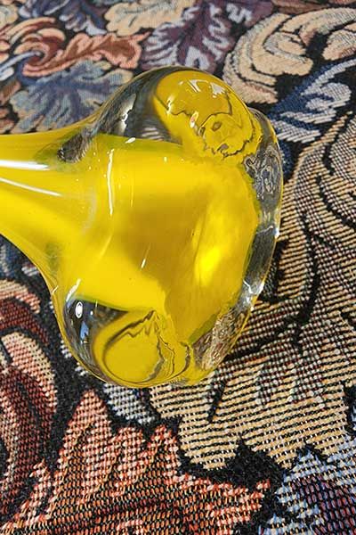 Glass: Yellow glass vase
